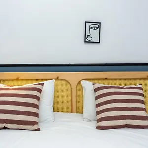 https://shota-rustaveli-14-ave.alltbilisihotels.com